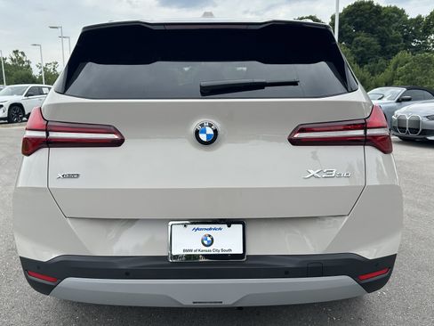 Used 2025 BMW X3 xDrive30i w/ Convenience Package AWD/4WD image 9