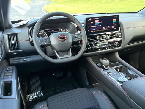 New 2026 Nissan Pathfinder Rock Creek AWD/4WD image 18