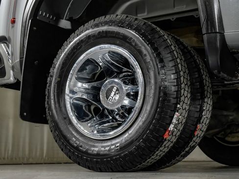 Used 2024 GMC Sierra 3500 Pro AWD/4WD image 45