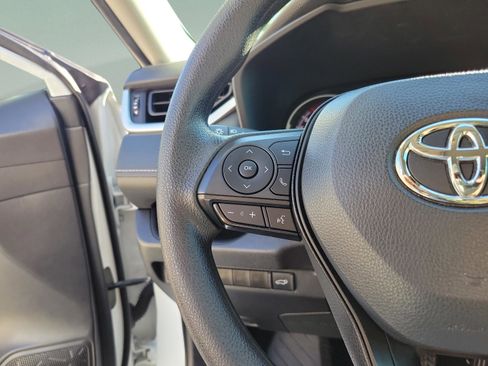 Certified 2024 Toyota RAV4 XLE FWD image 23