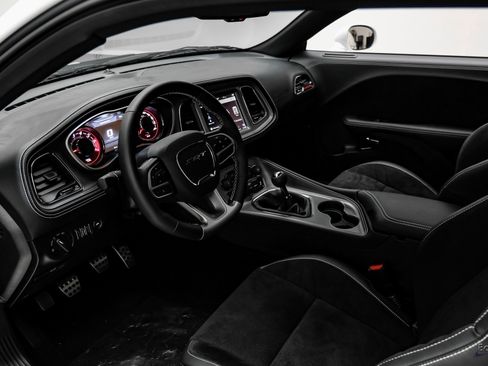 Used 2023 Dodge Challenger SRT Hellcat w/ Driver Convenience Group image 42