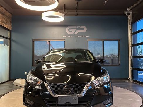 Used 2021 Nissan Versa SV image 8