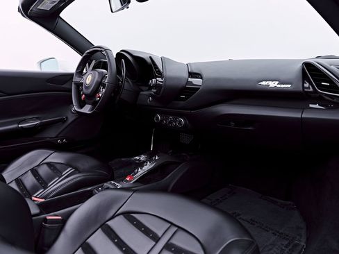 Used 2019 Ferrari 488 Spider RWD image 58