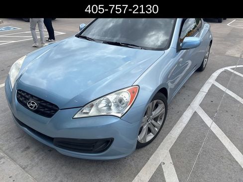 Used 2010 Hyundai Genesis 2.0T image 1