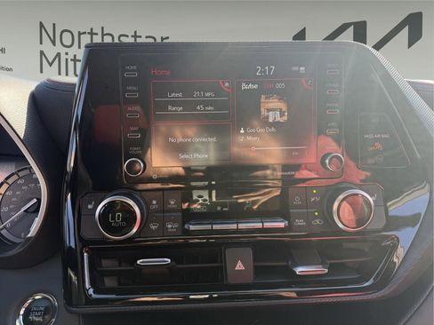Used 2022 Toyota Highlander XSE AWD/4WD image 17