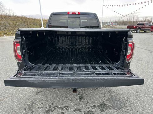 Used 2018 GMC Sierra 1500 SLT w/ SLT Premium Package image 14