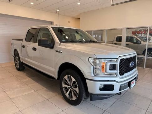 Used 2019 Ford F150 XL w/ Equipment Group 101A Mid AWD/4WD image 3
