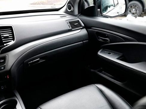 Used 2023 Honda Ridgeline RTL-E image 32