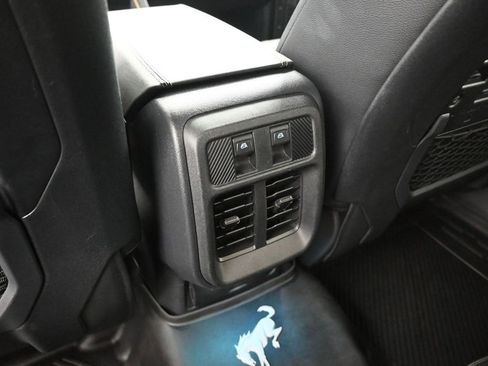 Used 2025 Ford Bronco Badlands AWD/4WD image 18