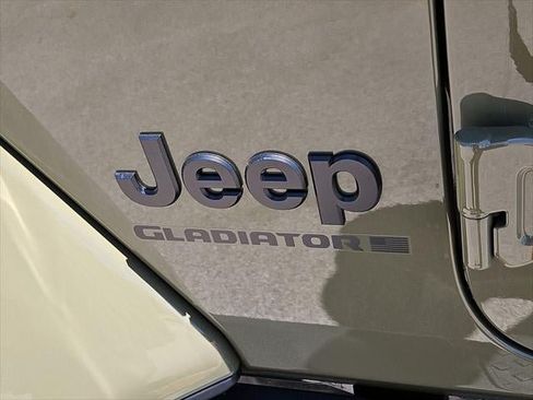 New 2026 Jeep Gladiator Sport AWD/4WD image 46