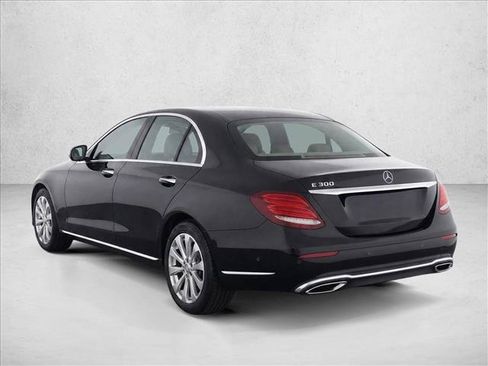 Used 2017 Mercedes-Benz E 300 image 5