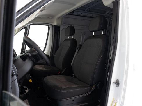 Used 2024 RAM ProMaster 2500 w/ Upfitter's Prep Package FWD image 19