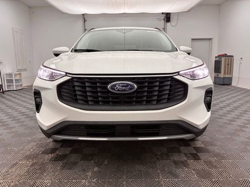 New 2026 Ford Escape SE w/ Class II Trailer Tow Package image 14