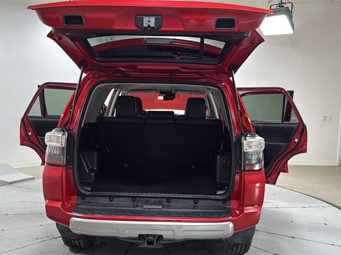 Used 2022 Toyota 4Runner TRD Off-Road Premium image 16