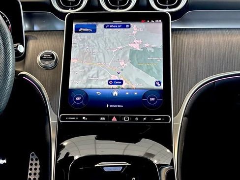 Certified 2025 Mercedes-Benz GLC 300 image 28