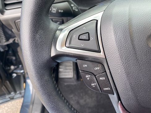 Used 2024 Ford Edge SEL w/ Convenience Package image 17