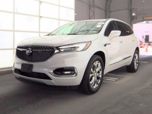 Used 2021 Buick Enclave Avenir w/ Avenir Technology Package FWD image 1