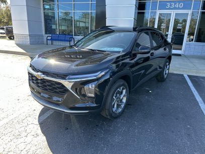 New 2025 Chevrolet Trax LT w/ Driver Confidence Package