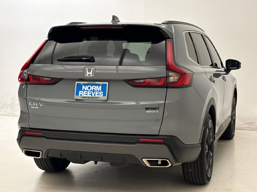 Used 2025 Honda CR-V Sport Touring image 9