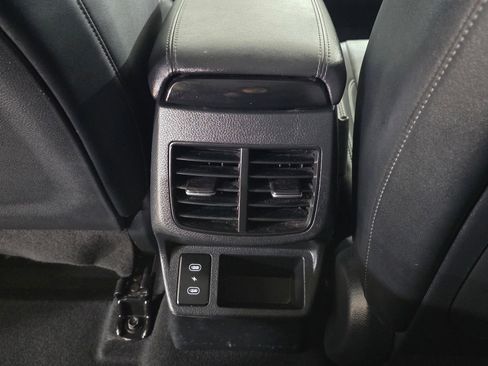 Used 2024 Kia Seltos EX FWD image 16