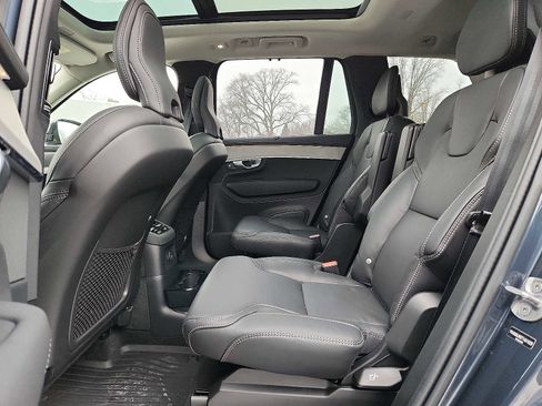 Used 2026 Volvo XC90 T8 Ultra w/ Protection Package Premier image 10
