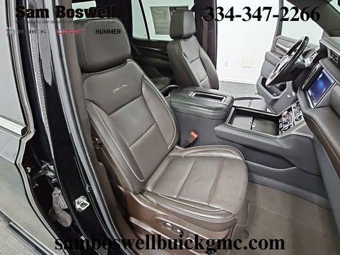 Used 2021 GMC Yukon Denali w/ Denali Premium Package image 47