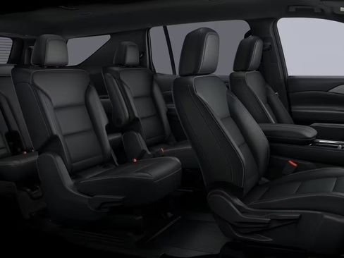 New 2026 Chevrolet Traverse LT w/ Driver Confidence Package AWD/4WD image 8
