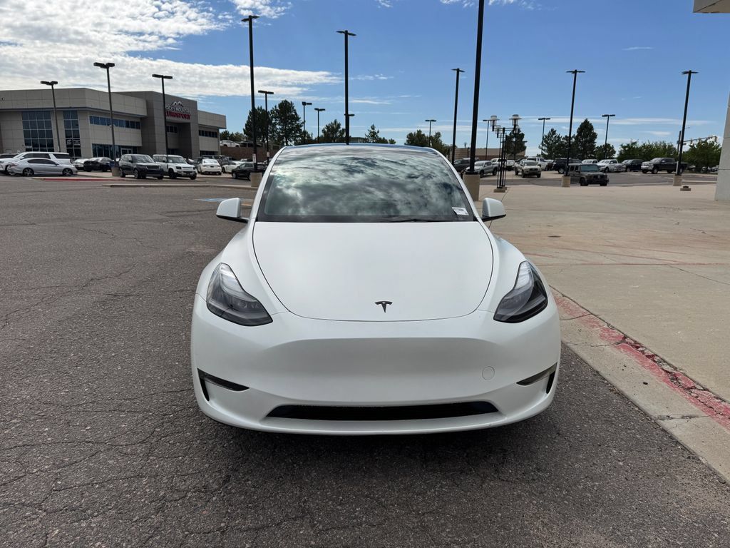 Used 2023 Tesla Model Y Long Range AWD/4WD image 3