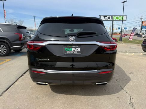 Used 2020 Buick Enclave Premium w/ Sun and Sites Package image 11