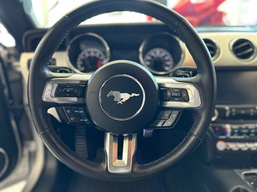 Used 2015 Ford Mustang GT Premium w/ Equipment Group 401A RWD image 11