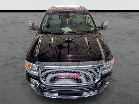 Used 2016 GMC Sierra 2500 Denali w/ Duramax Plus Package image 6