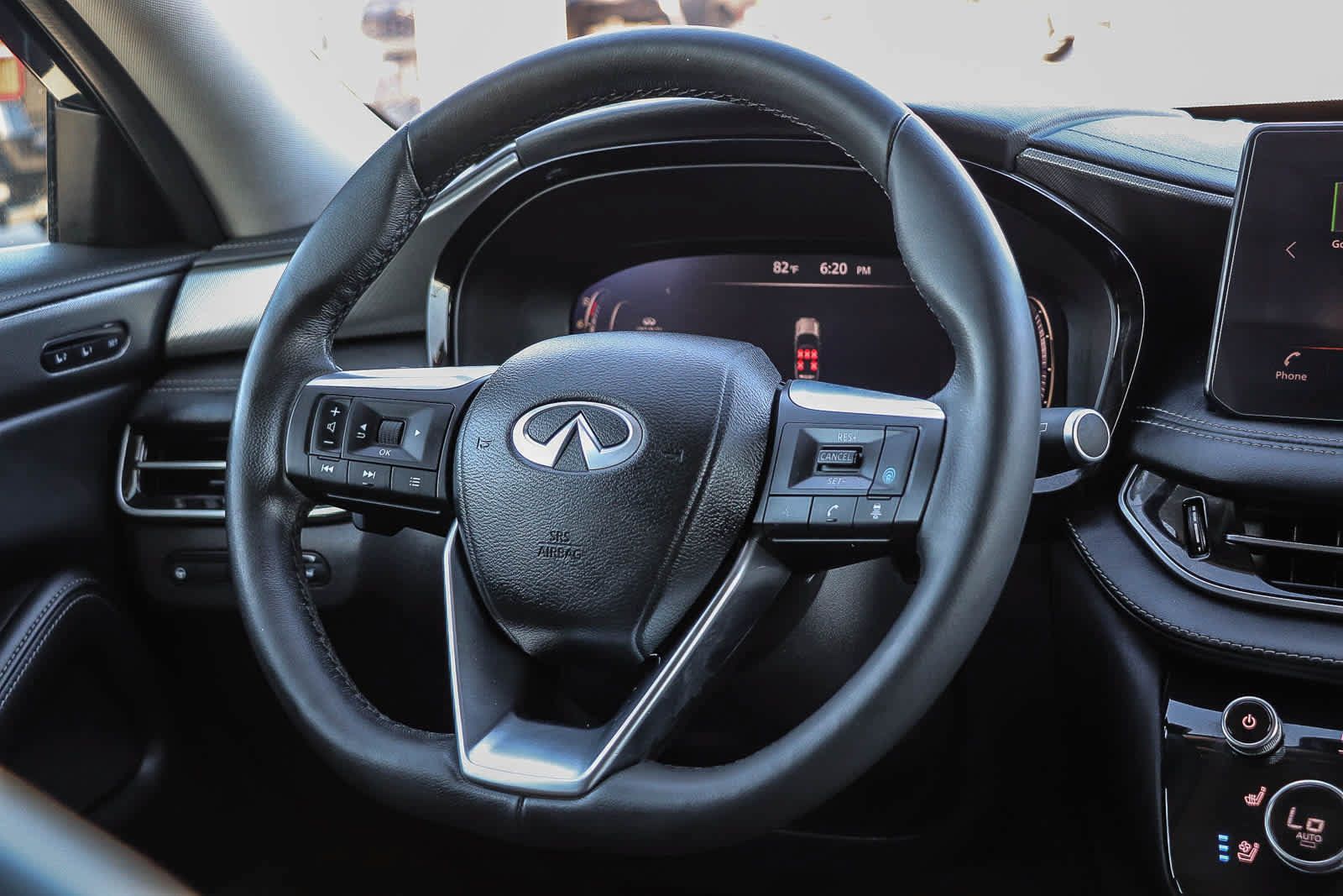Used 2023 INFINITI QX60 Luxe w/ Cargo Package AWD/4WD image 15
