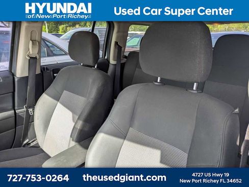 Used 2014 Jeep Patriot Sport w/ Power Value Group FWD image 3