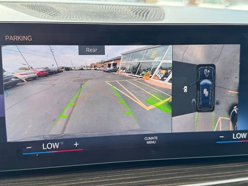 Used 2023 BMW X7 xDrive40i image 31