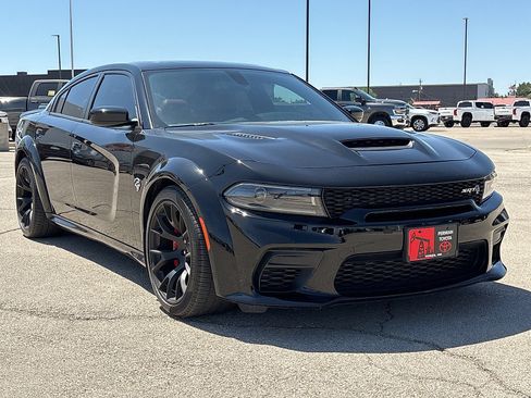 Used 2023 Dodge Charger SRT Hellcat w/ Harman/Kardon Audio Group RWD image 6