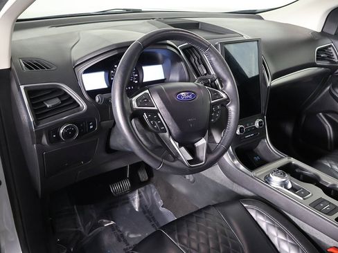 Used 2024 Ford Edge Titanium image 24