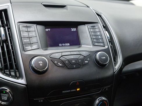 Used 2016 Ford Edge SE AWD/4WD image 34