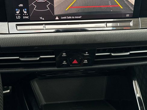 Certified 2024 Volkswagen GTI Autobahn image 21