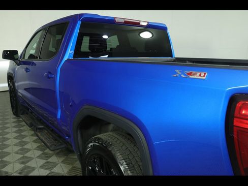 Used 2023 GMC Sierra 1500 Elevation w/ X31 Off-Road Package AWD/4WD image 20