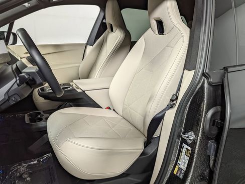 Certified 2025 BMW iX xDrive50 image 19