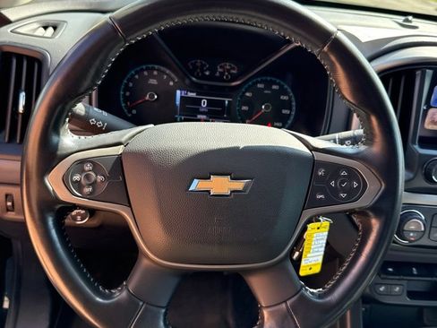 Used 2017 Chevrolet Colorado Z71 AWD/4WD image 21
