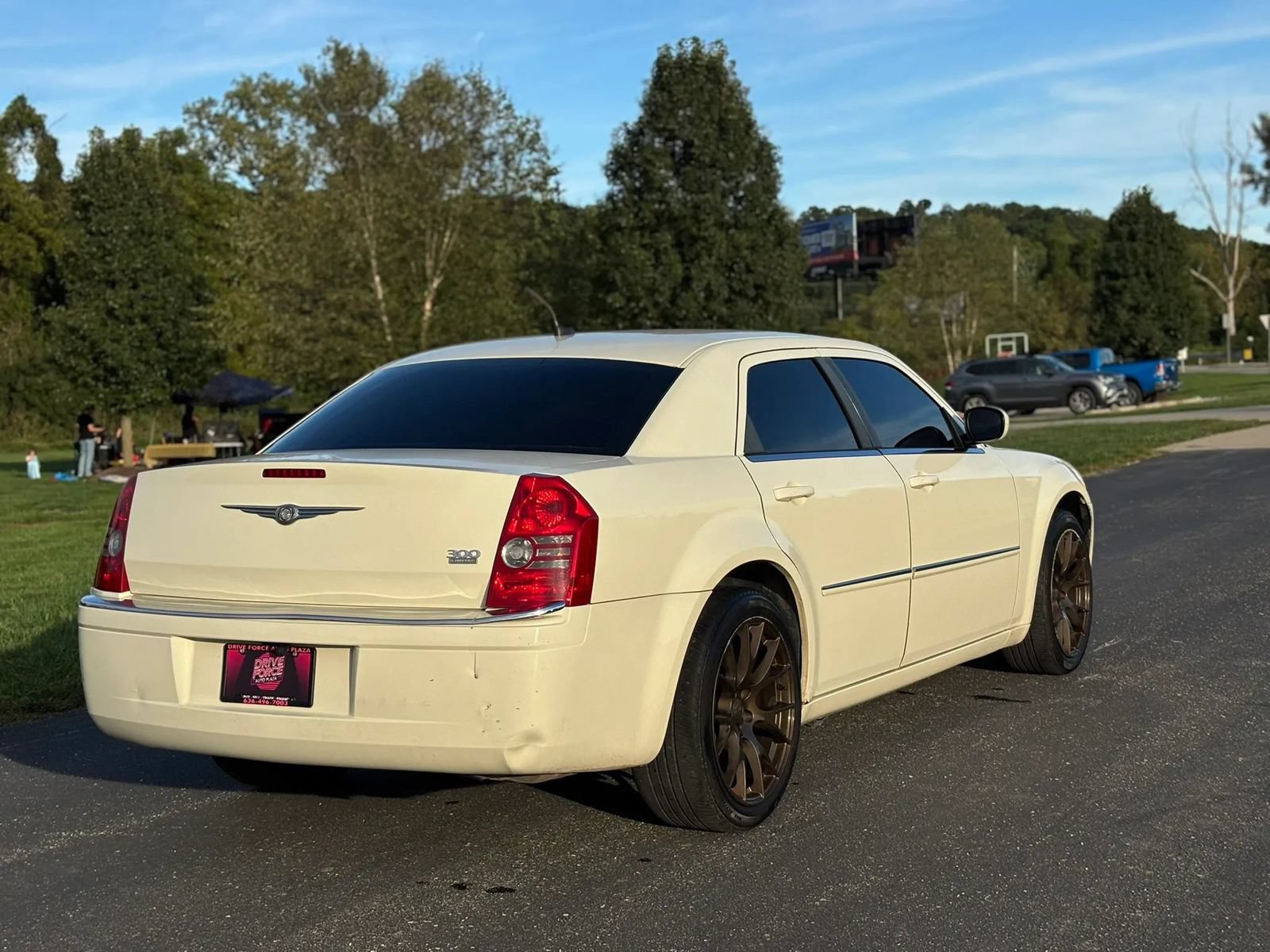 Used 2008 Chrysler 300 Limited RWD image 7