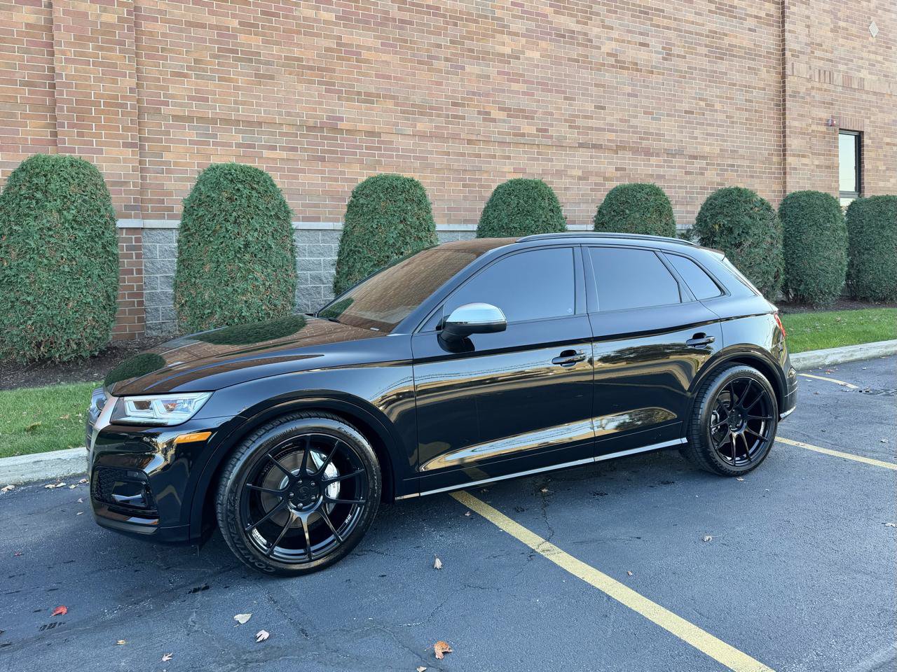 Used 2020 Audi SQ5 Premium Plus w/ Premium Plus Package AWD/4WD image 8