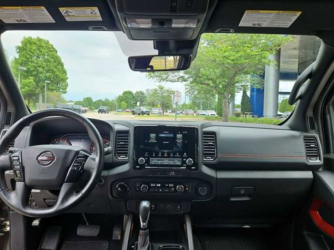 Used 2023 Nissan Frontier PRO-4X w/ Pro-4X Premium Package AWD/4WD image 29