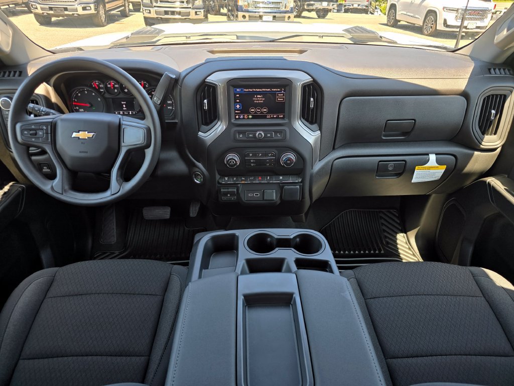 New 2026 Chevrolet Silverado 2500 Custom w/ Custom Value Package AWD/4WD image 6