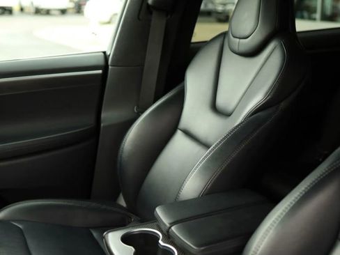 Used 2018 Tesla Model X 100D AWD/4WD image 15