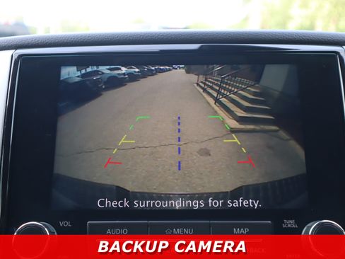 Used 2021 Nissan Titan SV w/ SV Convenience Package AWD/4WD image 20