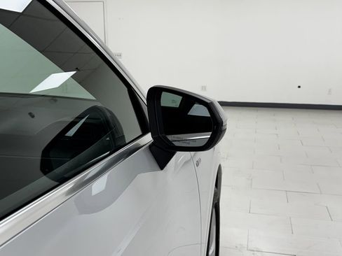 Used 2020 Audi Q3 2.0T Premium Plus w/ Premium Plus Package image 31