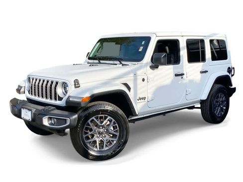 Used 2025 Jeep Wrangler Sahara AWD/4WD image 1