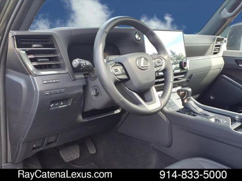 Certified 2024 Lexus GX 550 w/ Accessory Package (Z1) AWD/4WD image 9